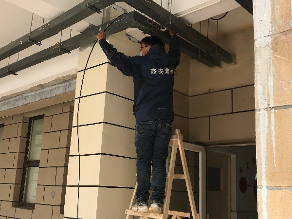 西安安裝監(jiān)控?cái)z像頭多少錢？陜西鑫安安防如是說