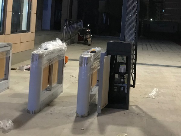 工地上出現難題糾紛了，工地人臉識別門禁系統了解一下