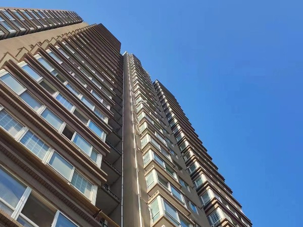 安裝高空拋物監控攝像頭，保護人們頭頂安全